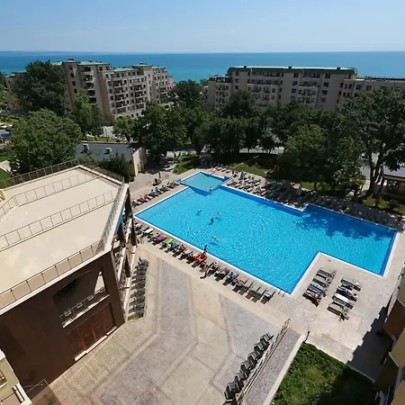 3- In Golden Line דירה