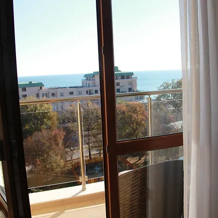 3- In Golden Line * גולדן סנדס