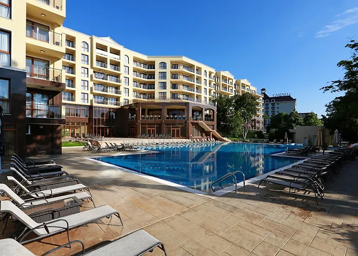 3- In Golden Line Nisipurile de Aur