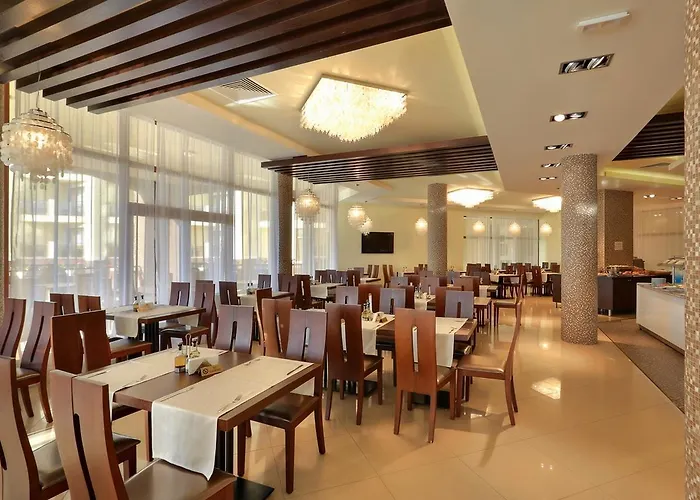 3- In Golden Line Апартаменти