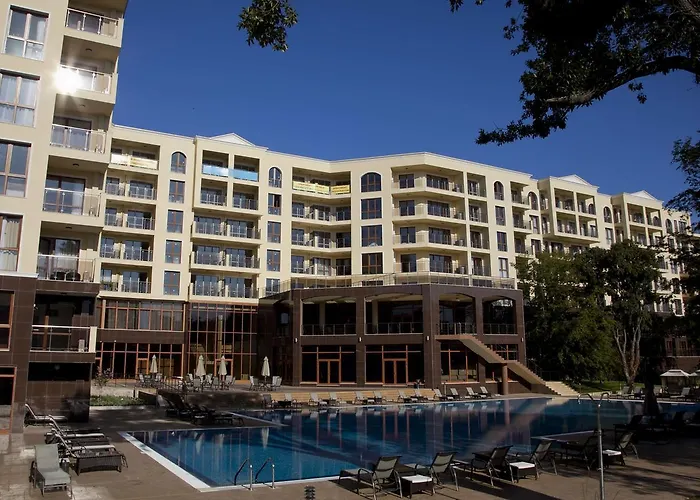 Апартаменти 3- In Golden Line *