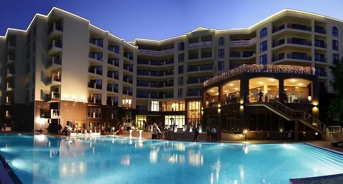 3- In Golden Line Apartament