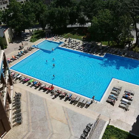 3- In Golden Line Apartament