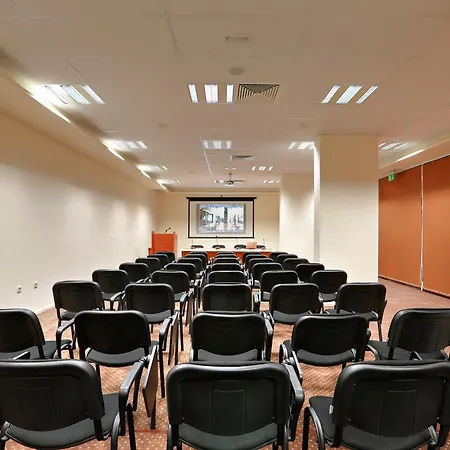 3- In Golden Line Apartament