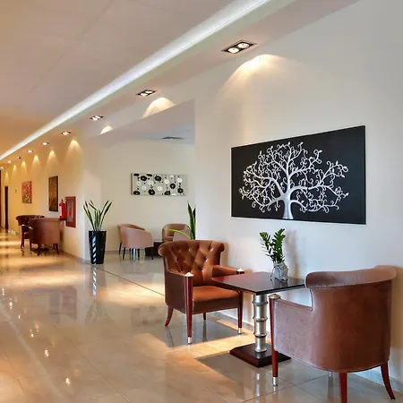 3- In Golden Line * Złote Piaski