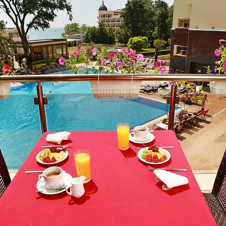 3- In Golden Line * Złote Piaski