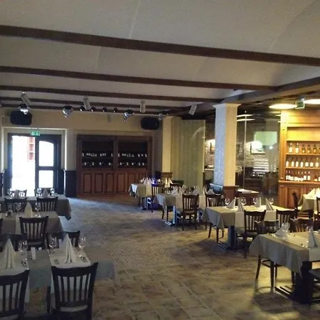 3- In Golden Line Apartament *